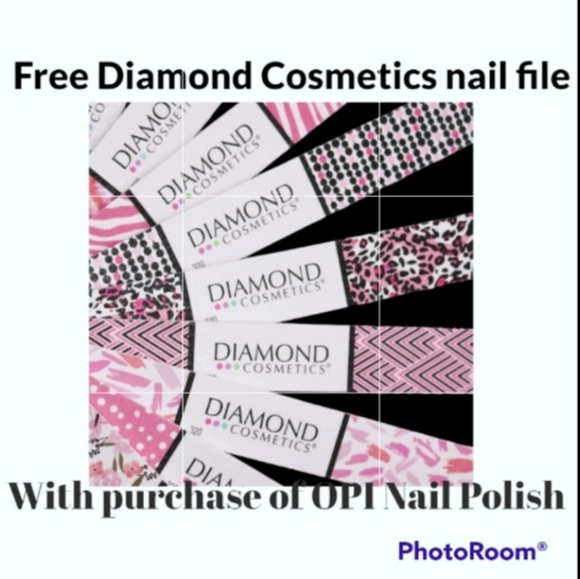 💅 3/$20 OPI Nail  Decked to the Pines - Picture 8 of 8